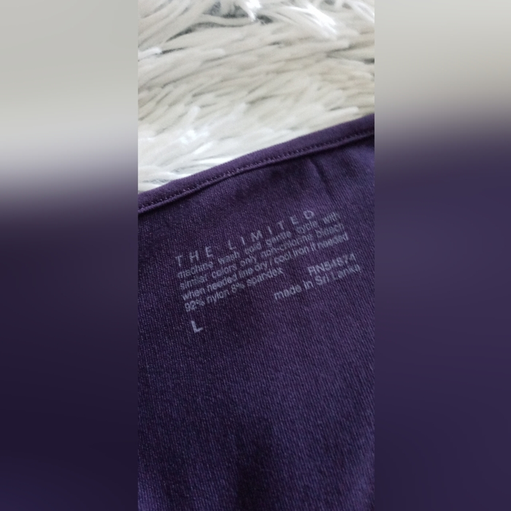 The Limited Tank Top - Picture 5 of 6